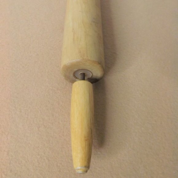 Wooden Rolling Pin- 7 Inch - Picture 7 of 8